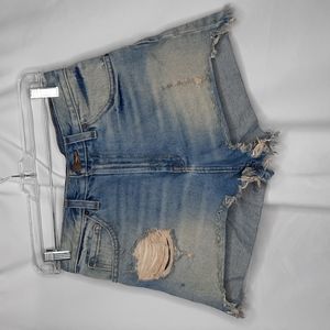 BDG UO Girlfriend Jean Shorts Destroyed High Rise Size 27